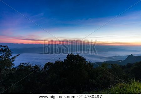 Dawn of Sea Mist on the top of Sierra Doi Samer-Dao Nan Northern of Thailand