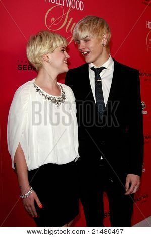 Los Angeles oct 11: Kelly Osbourne und Luke Worrall an Hollywood Leben sechsten jährlichen Hollywood Stil