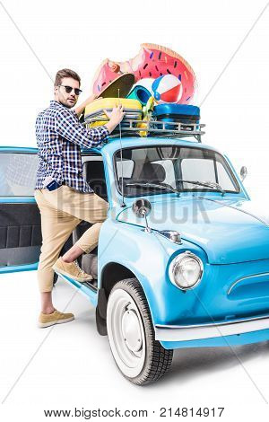 Man With Lugagge On Car Ruff
