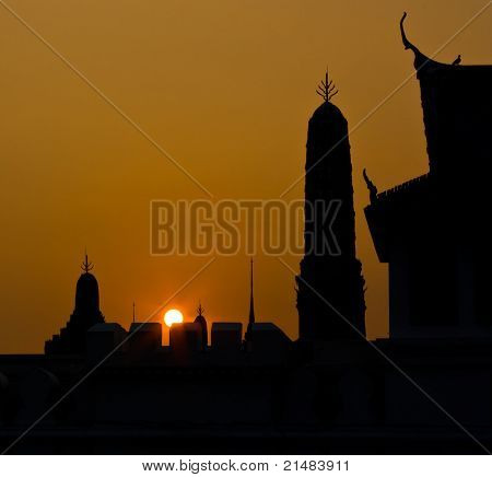 Silhuet af Wat Phra Kaew