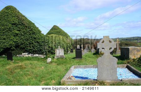 Ruinedchurch1