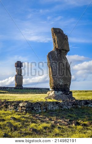 Moais statues vai ure easter island Chile