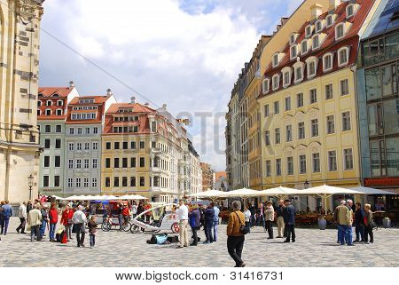 Dresden Frauenkirche square