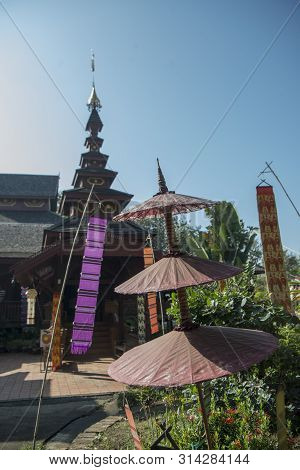 Thailand Phrae Wat Jom Sawan