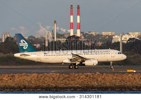 Sydney, Australia - October 7, 2013: Air New Zealand Airbus A320 Twin Engined Commercial Airliner Ta