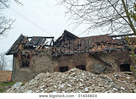 Haus verbrannt und reduzierten