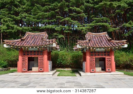 Tomb Of King Wanggon Or Hyollung Royal Tomb. Construction On The Tomb Start In 943. Traditional Styl