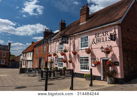 Beccles, England, Uk - July 29, 2019: The Bear And Bells Public House Situated In The Picturesque Ma