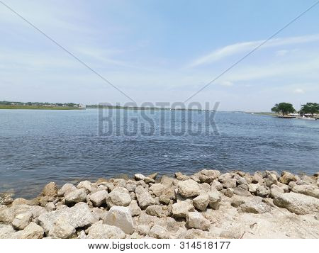 Gazing Across The Beautiful Inter-coastal Waterway At Low Tide In Jacksonville, Florida.