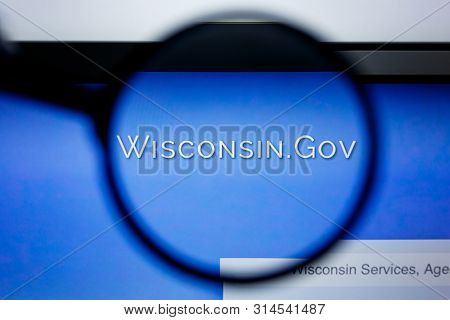 Los Angeles, California, Usa - 29 Jule 2019: Illustrative Editorial Of Wisconsin.gov Website Homepag