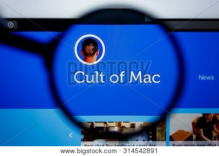 Los Angeles, California, Usa - 29 Jule 2019: Illustrative Editorial Of Cultofmac.com Website Homepag