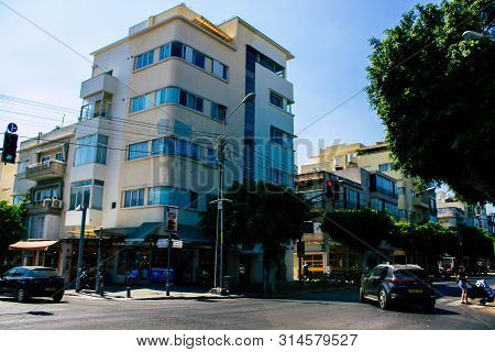 Tel Aviv Israel July 29, 2019 View Of Unknowns Israeli People Walking On Dizengoff Street At Tel Avi