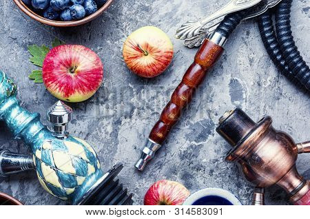 Arabia Shisha With Berries And Apple