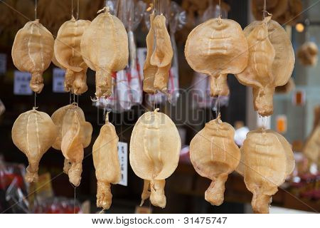 Torkad bläckfisk. Marknaden i Tai O by. Hong Kong.