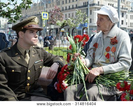 Moscow, Russia - May 9, 2019:reenactors In The Form Of U.s. Soldiers During World War Ii During The 