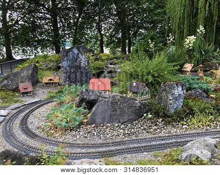 Garden Railway In The Mainau Kids World Adventure Playground Or Garteneisenbahn Im Mainau-kinderland
