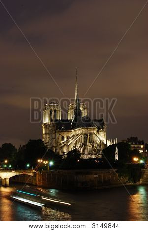 Paryskiej NotreDame
