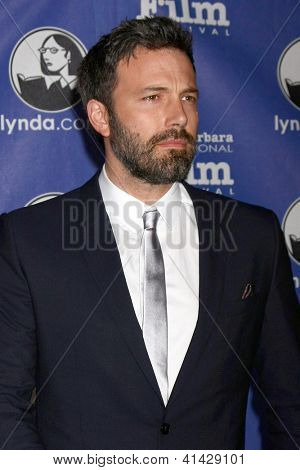 SANTA BARBARA - JAN 25: Ben Affleck arriva al 2013 SBIFF Modern Masters Award presentato a Ben