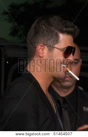 LOS ANGELES - SEP 25:  Robin Thicke at the 