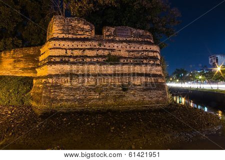 Night Of Chiangmai Moat And Ancient Wall ,thailand