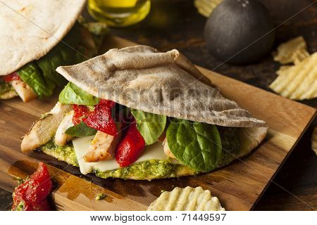 Healthy Grilled Chicken Pesto Flatbread