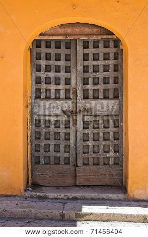 Wooden door. San Severo. Puglia. Southern Italy.