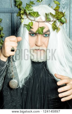 Zeus With Medallion Clock