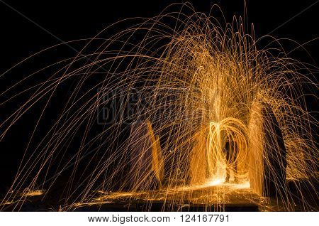 burning steel wool long exposed to light and spark lines