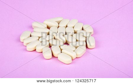 image of many hiv therapy efavirenz on pink background
