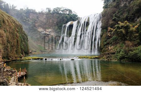 Huangguoshu Waterall , Guizhou , China .