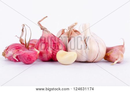Shallots (Red Onion) and Garlics are popular ingredients in cooking.
** Note: Soft Focus at 100%, best at smaller sizes