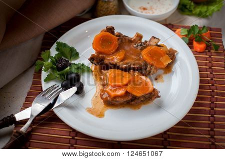Fried pork ribs with red carrot souce