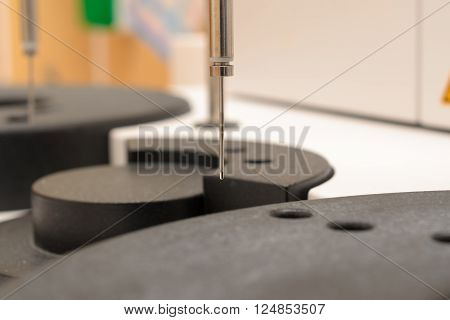 Equipment for chemical laboratory.Equipment for use with biological fluids.
