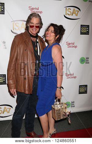 LOS ANGELES - APR 6:  Ronn Moss, Devin DeVasquez at the 7th Annual Indie Series Awards at the El Portal Theater on April 6, 2016 in North Hollywood, CA