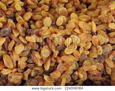 the benefits of raisins and dry nuts.