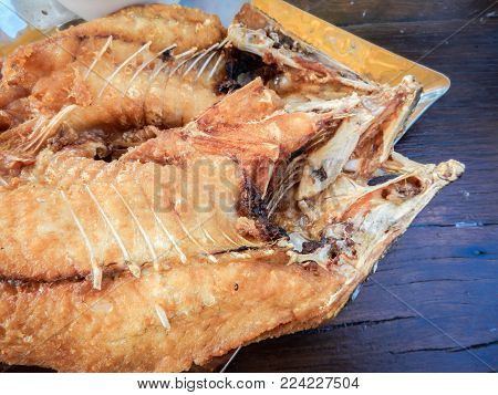 Fried Fish With Fish Sauce - Famouse Thai Seafood Menu