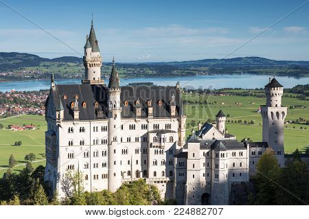 Castle Neuschwanstein in the bavarian alps, Fuessen, Bavaria, Germany
