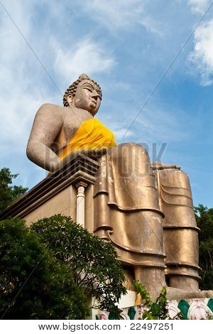 พระใหญ่ในฟ้า