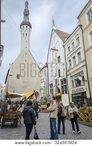 Tallinn, Estonia, September 2012 - Toursts In The Ancient City Of Tallinn, Estonia