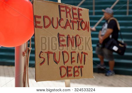 Honolulu - November 12, 2015:  Free Education End Student Debt Sign On The Campus Of The University 