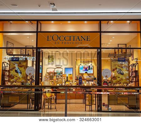 Brisbane, Queensland, Australia - 25th September 2019: Loccitane Store Shop Window Through To Inside