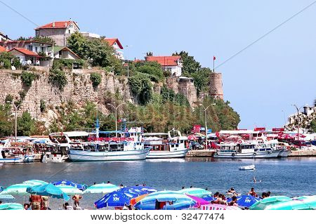 작은 항구 비치