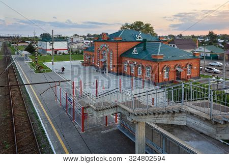 Nizhniye Vyazovye, Russia - August 20, 2019. Sviyazhsk Railway Station, As Viewed From The Pedestira