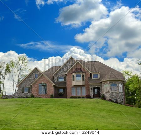 อิฐและหินบ้านชานเมือง