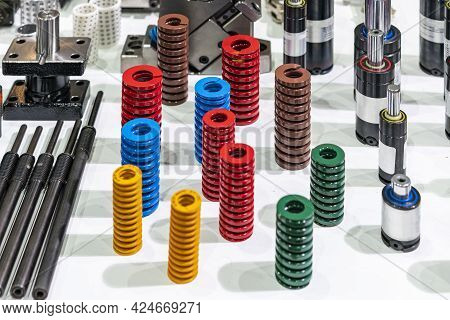 Various Equipment For Injection Mold And Die Stamping System Such As Spring Nitrogen Gas Spring Shoc