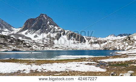 알파인 호수 풍경