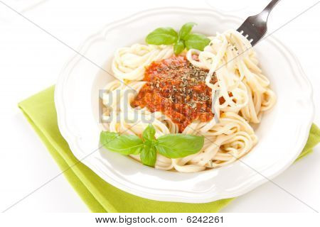Ev yapımı Bolognese makarna
