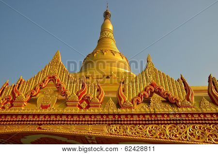 Pagoda in Mumbai
