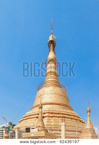 Botataung Pagoda In Yangon, Burma (myanmar)
