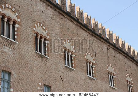 Mous Medieval City Centre Palace In Mantua